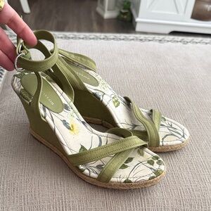 Taylor Olive Green Floral Wedges